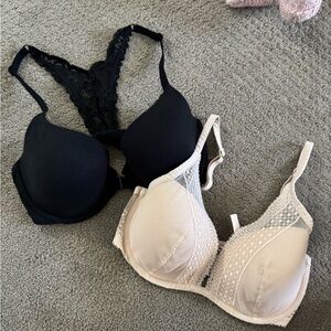 Victorias Secret Black and Cream Lace Bras 32DD Combo